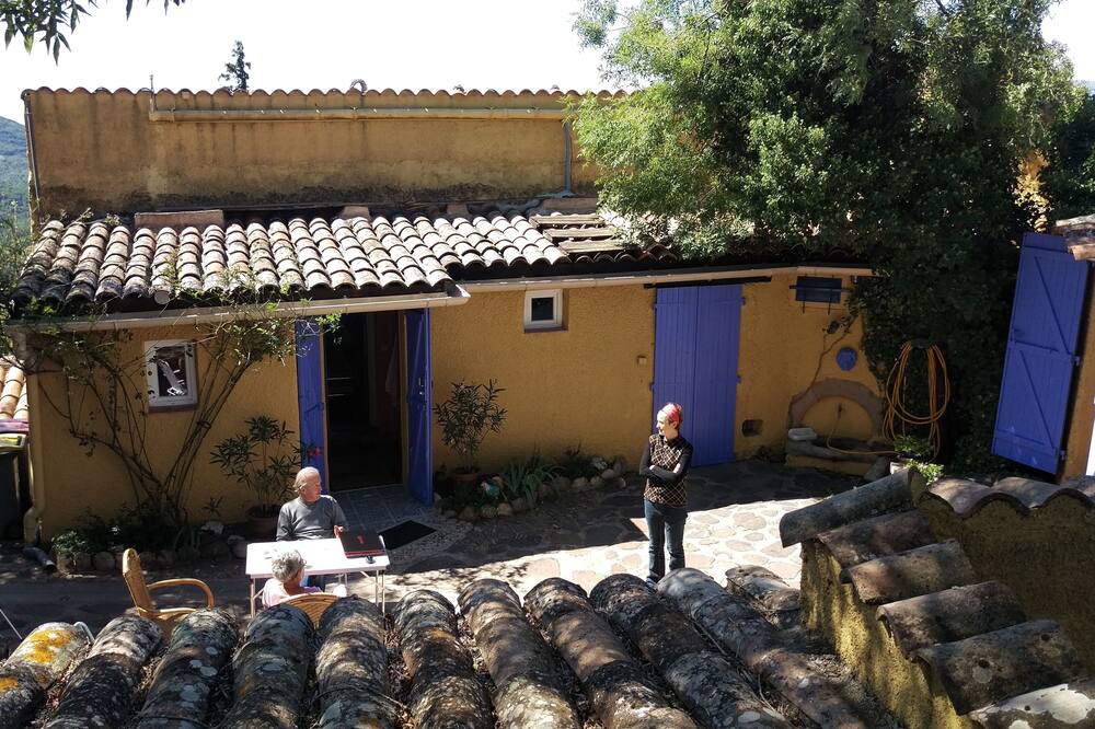 Photo of Outdoor in Carlencas-et-Levas