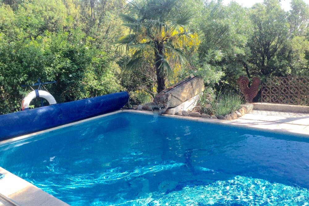 Photo of Outdoor in Carlencas-et-Levas