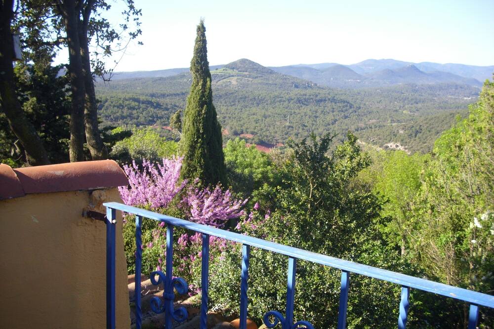Photo of Patio Balcony in Carlencas-et-Levas