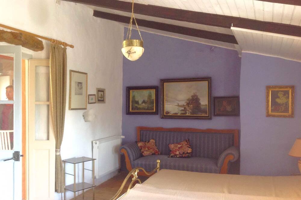 Photo of Bedroom in Carlencas-et-Levas