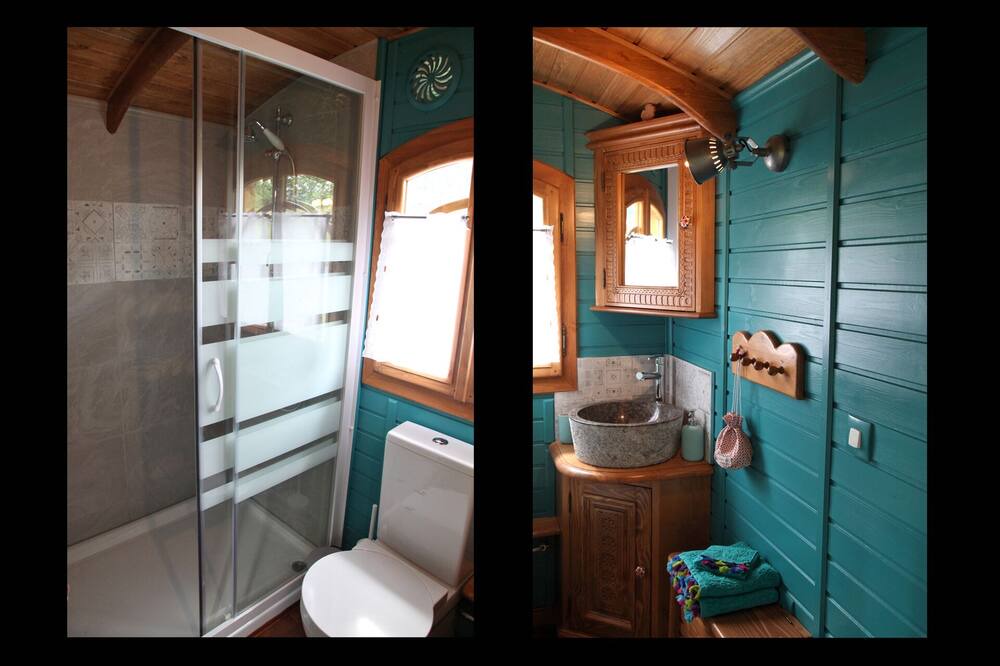 Photo of Bathroom in Luz-Saint-Sauveur