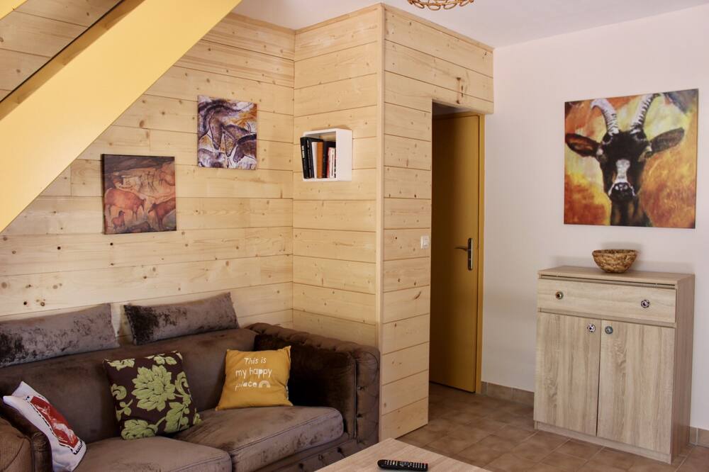 Photo of Livingroom in Lablachere