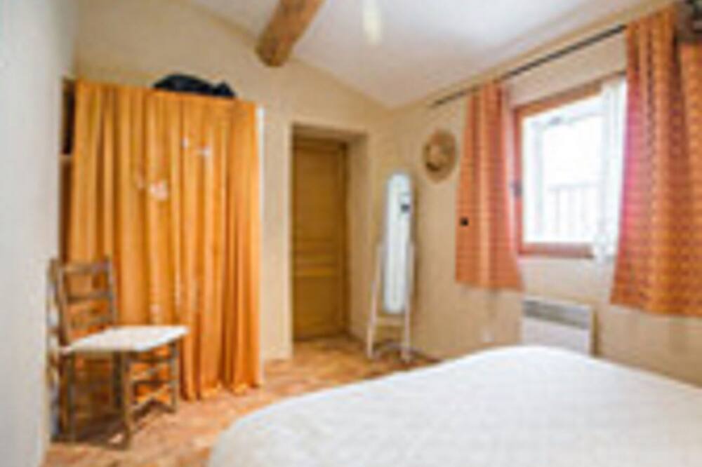 Photo of Bedroom in L'Hospitalet