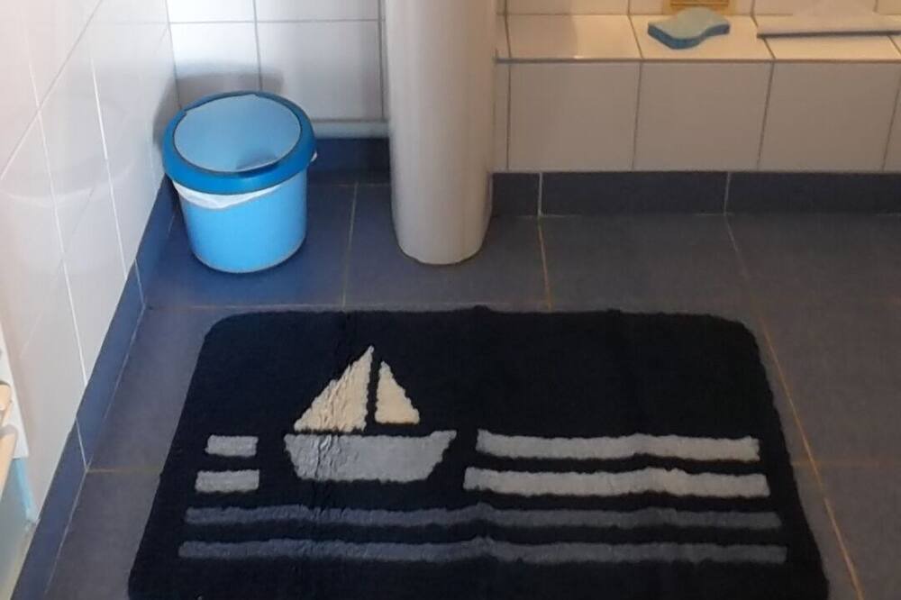 Photo of Bathroom in Arromanches-les-Bains