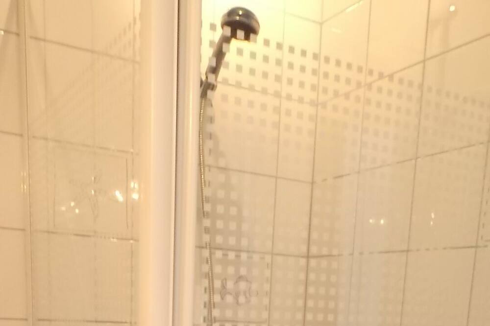 Photo of Bathroom in Arromanches-les-Bains