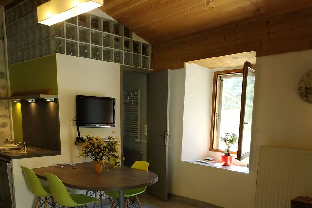 Photo of Livingroom in Marignac-en-Diois