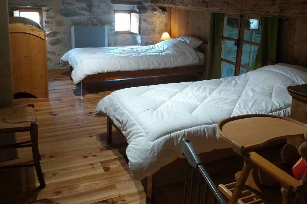 Photo of Bedroom in Marignac-en-Diois