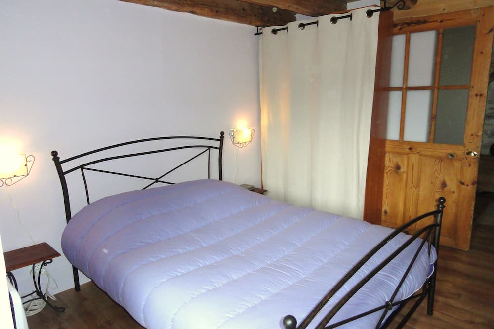 Photo of Bedroom in Marignac-en-Diois