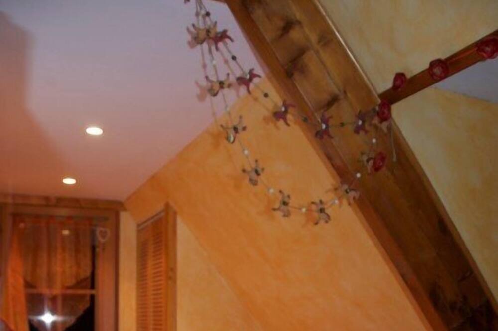 Photo of Bedroom in Coudray-Rabut