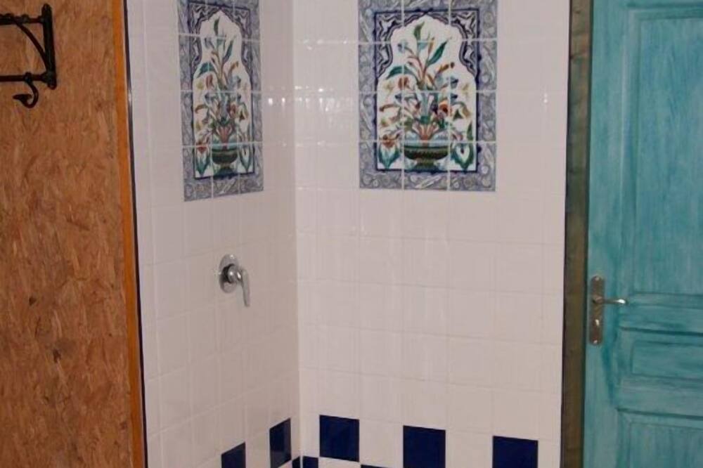 Photo of Bathroom in Coudray-Rabut