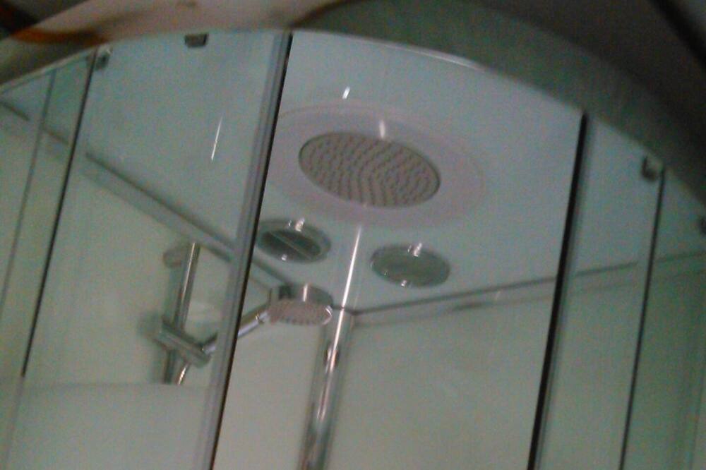 Photo of Bathroom in Coudray-Rabut