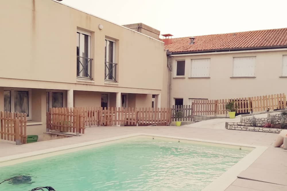 Photo of Outdoor in Saint-Loup-Lamaire