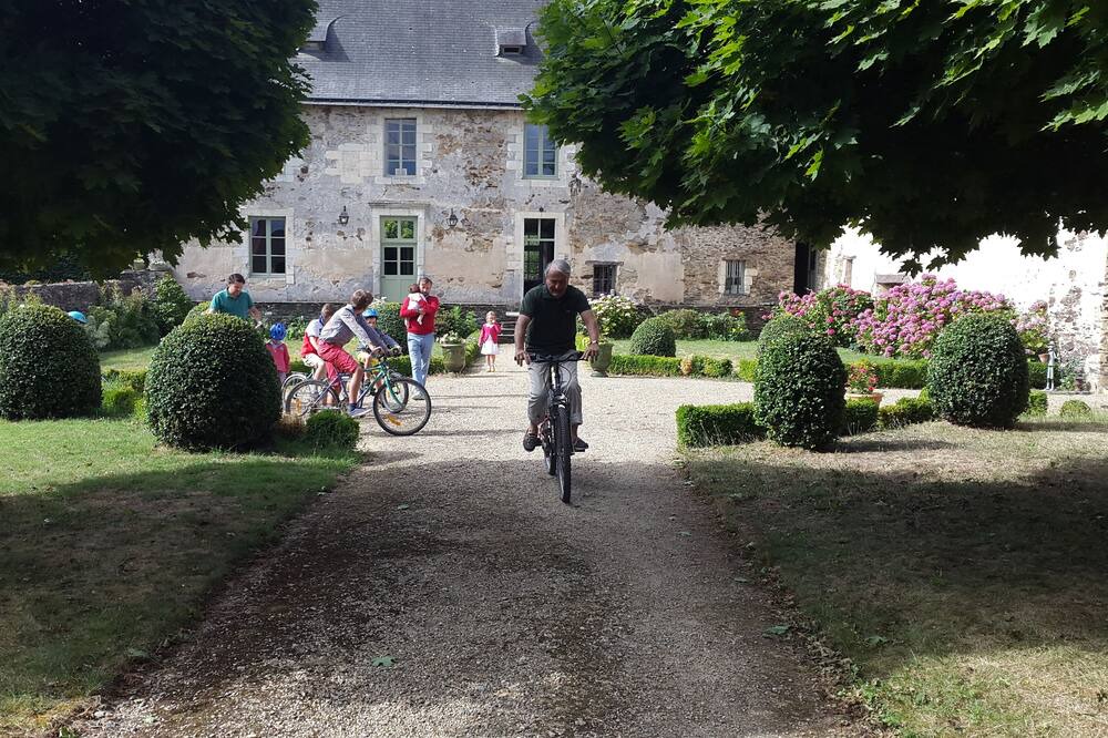 Photo of Outdoor in Segre