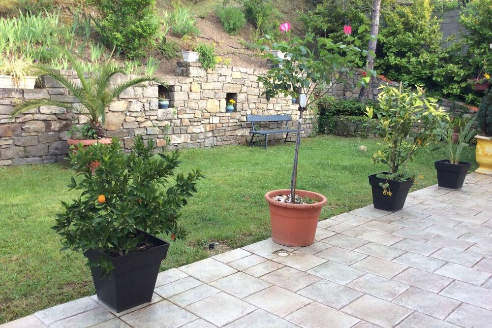 Photo of Outdoor in Saint-Rome-de-Tarn