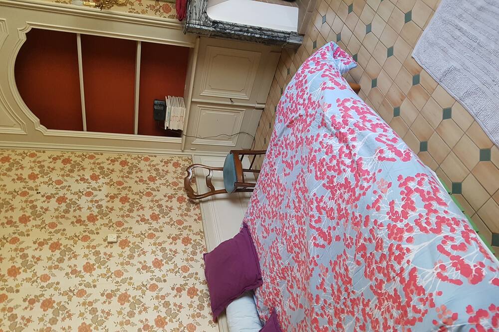 Photo of Bedroom in Luynes