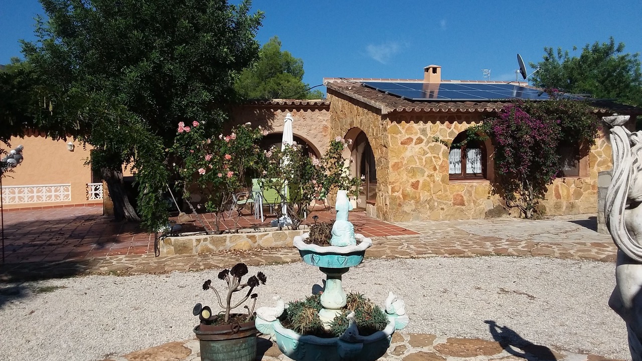Photo of Outdoor in Jalon