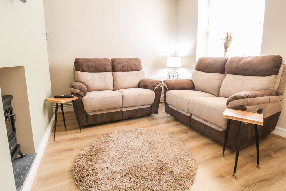 Photo of Livingroom in Denbigh