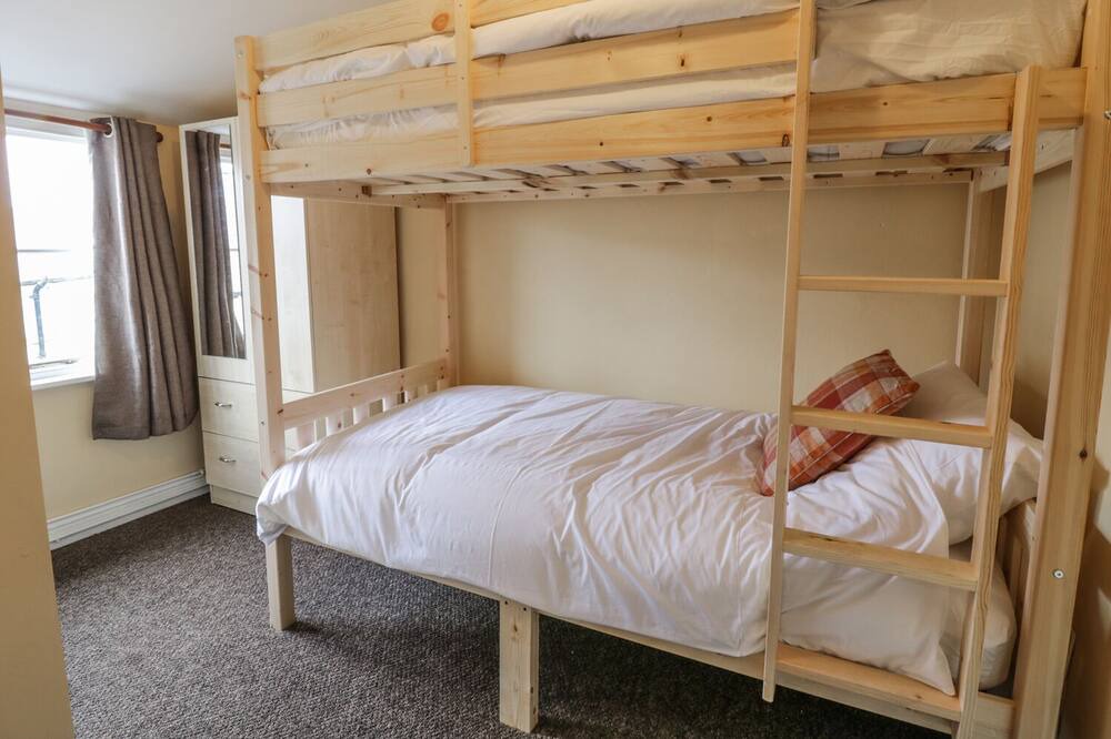 Photo of Others in Denbigh