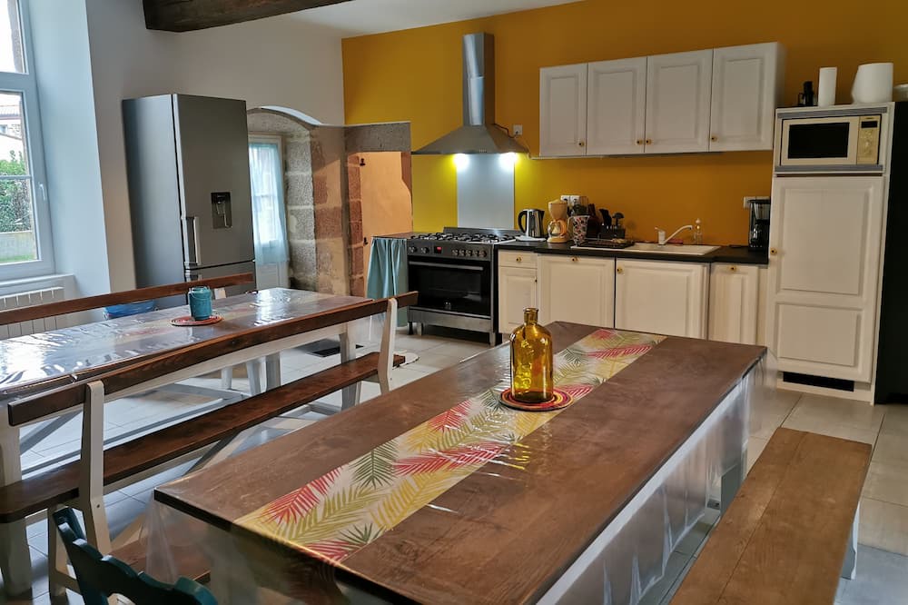 Photo of Kitchen in Saint-Martin-des-Tilleuls