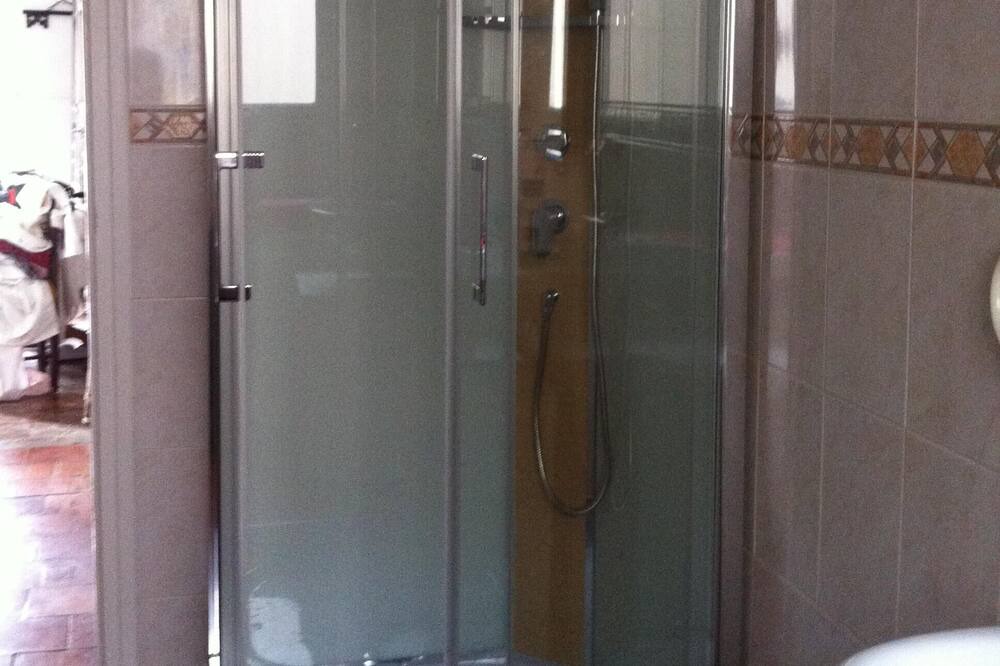 Photo of Bathroom in Mars