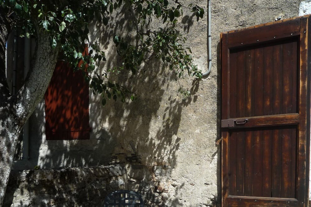 Photo of Patio Balcony in Meyrueis
