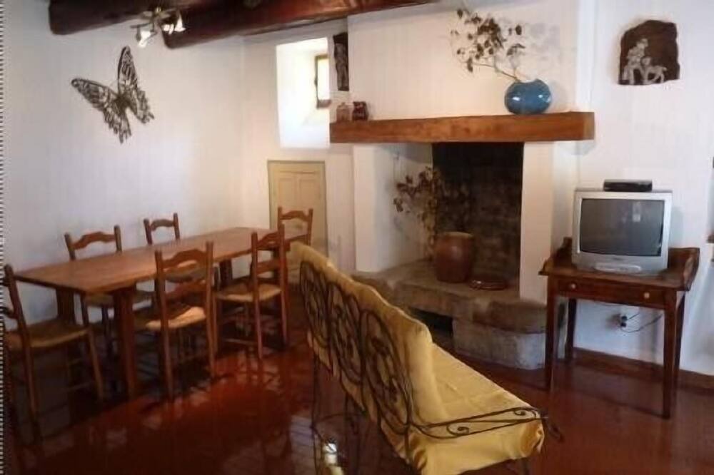 Photo of Livingroom in Meyrueis