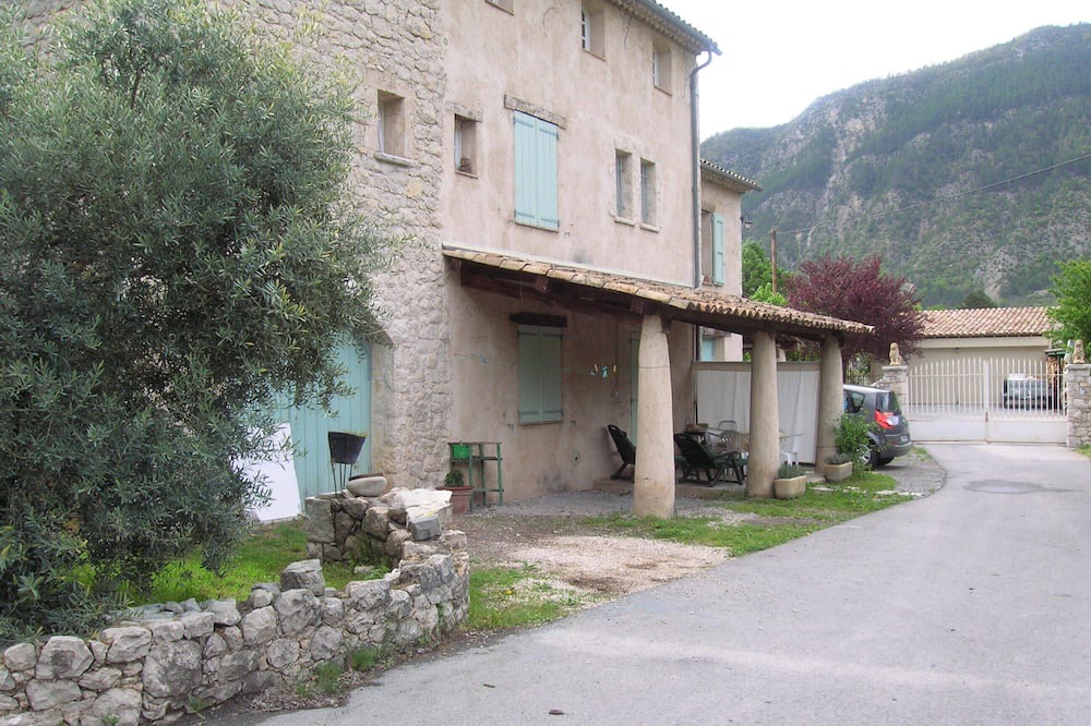 Photo of Outdoor in Entrevaux