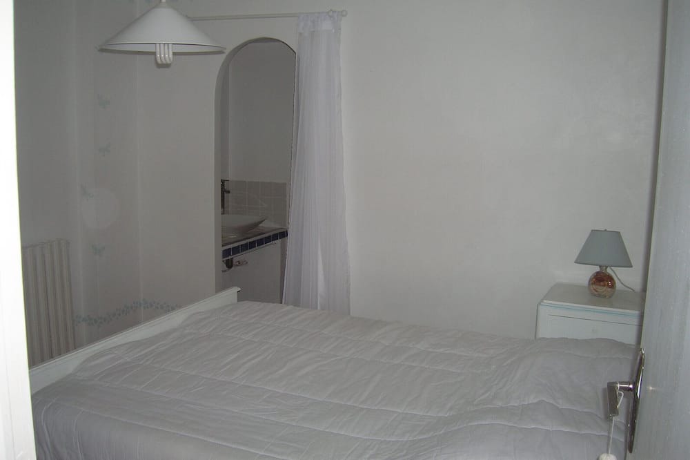 Photo of Bedroom in Entrevaux
