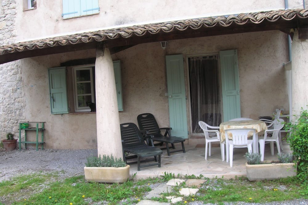Photo of Patio Balcony in Entrevaux