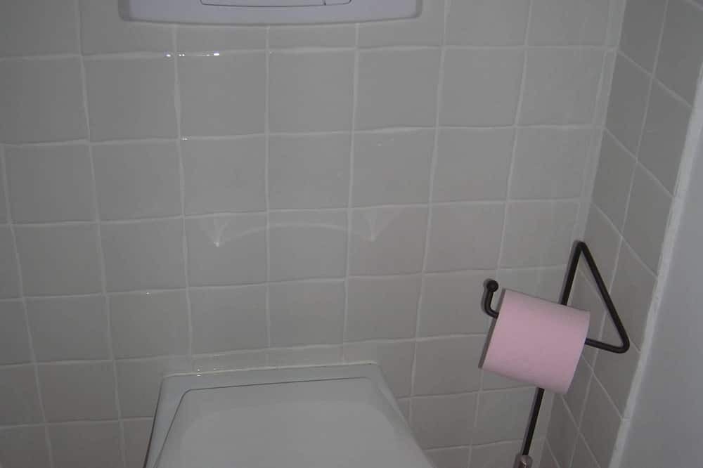 Photo of Bathroom in Entrevaux