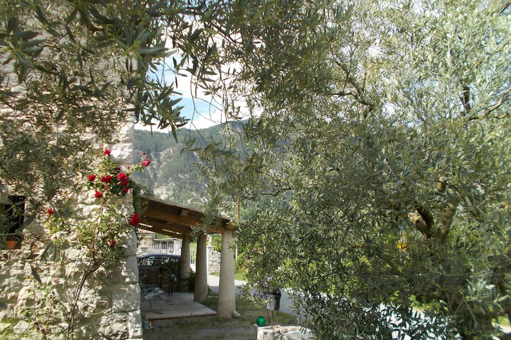 Photo of Outdoor in Entrevaux