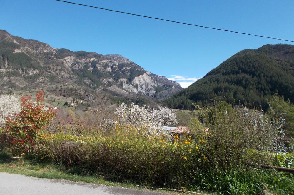 Photo of Others in Entrevaux