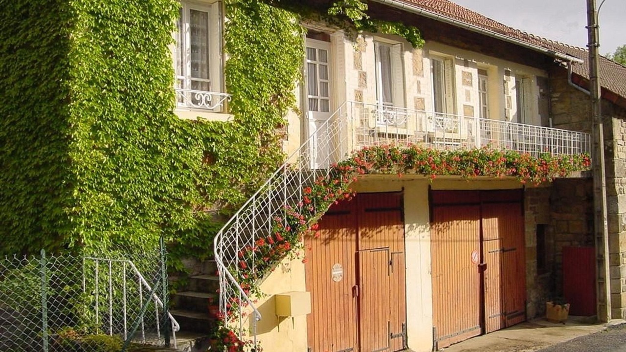Photo of Buildings in Royere-de-Vassiviere
