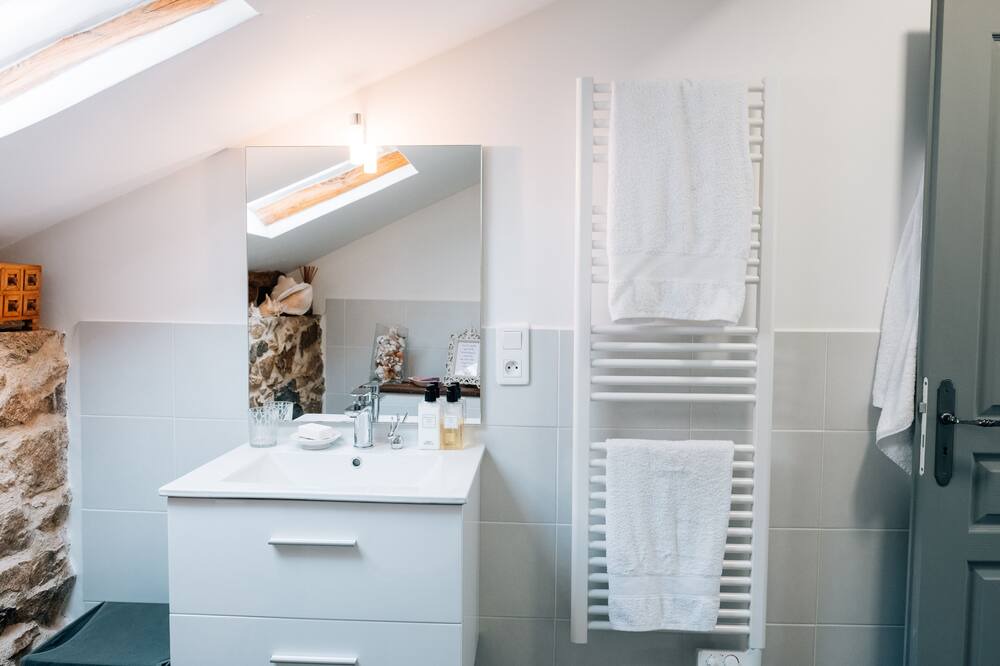 Photo of Bathroom in Le Lindois