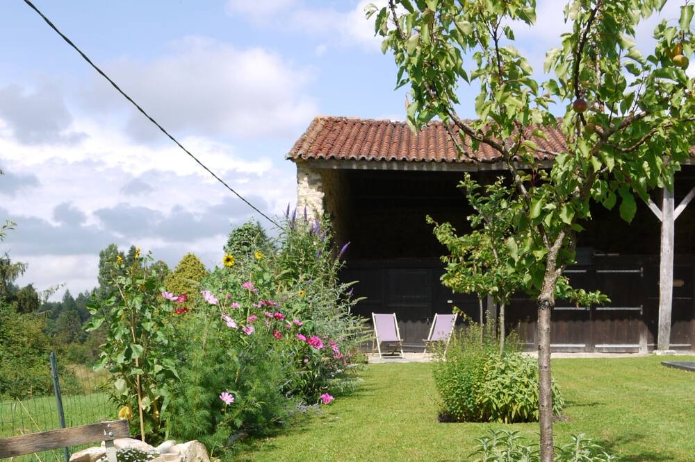 Photo of Outdoor in Le Lindois