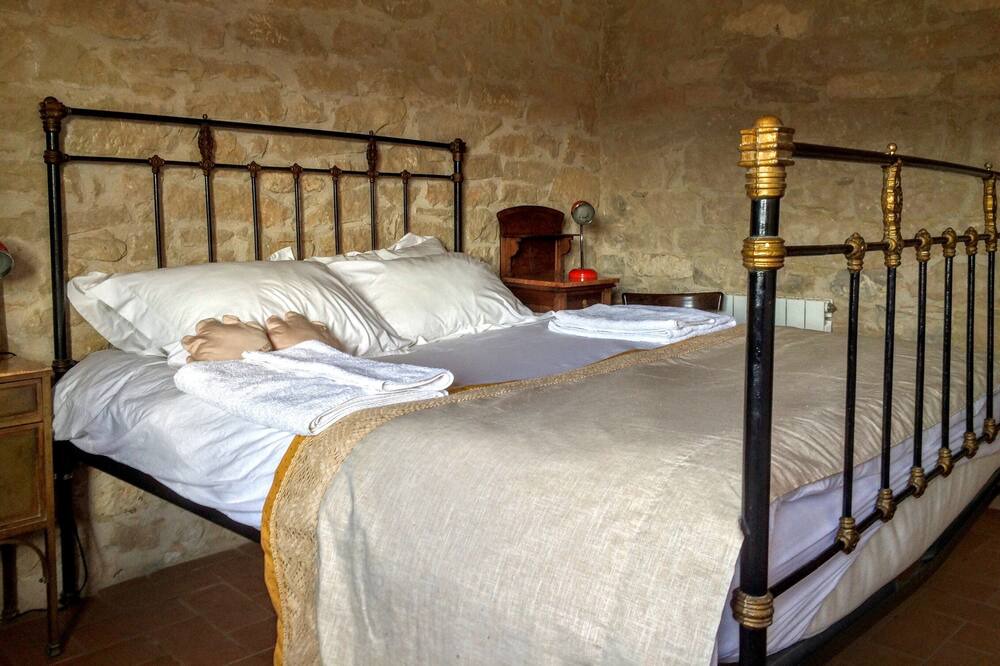 Photo of Bedroom in Rocallaura