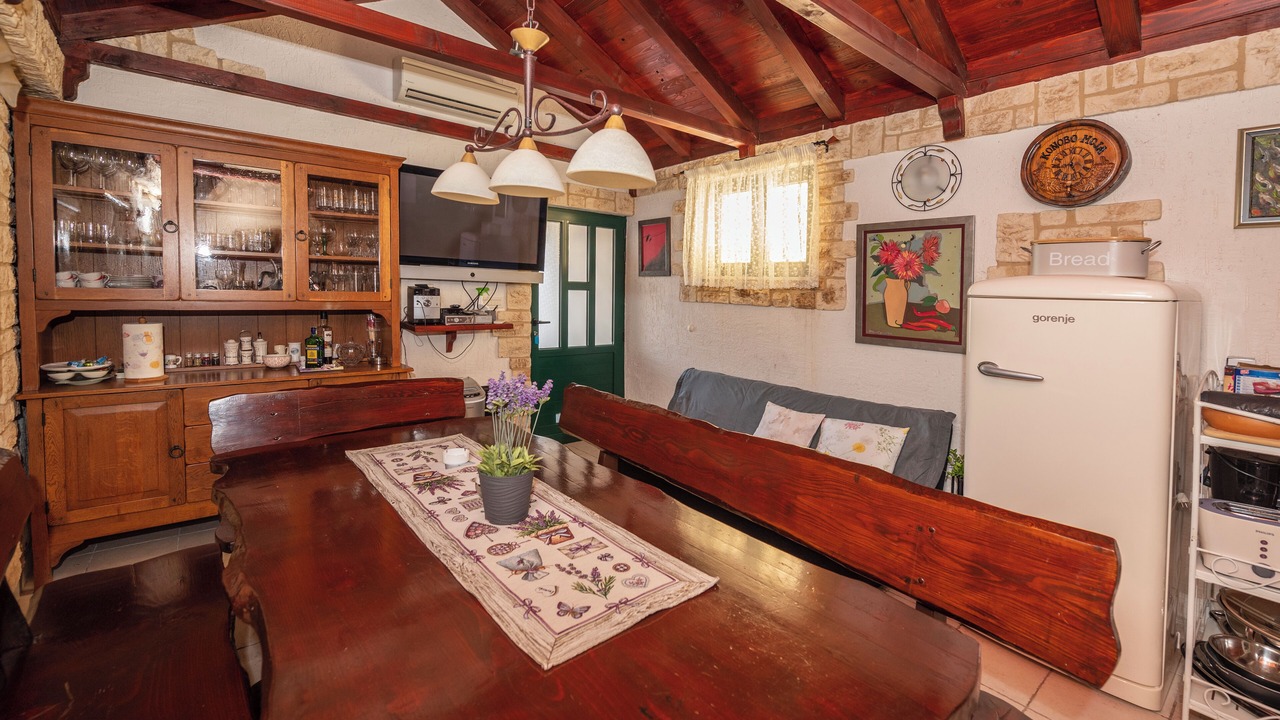 Photo of Kitchen in Okrug Donji