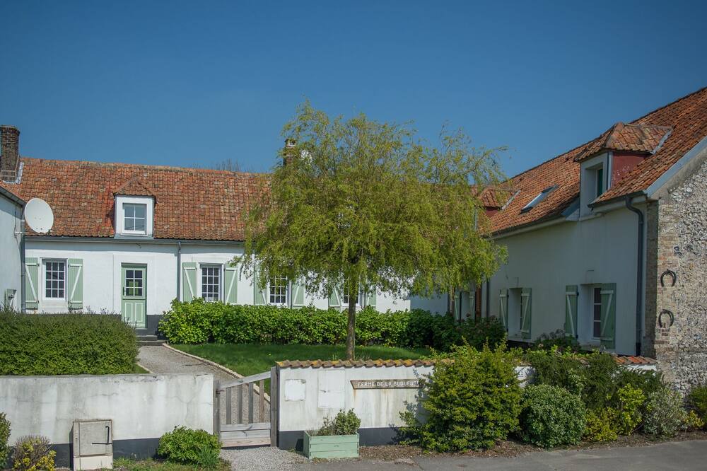 Photo of Outdoor in Nesles