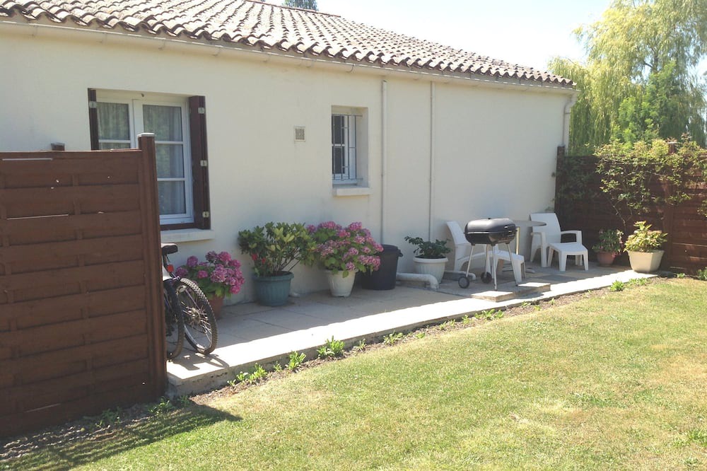 Photo of Patio Balcony in Le Poire-sur-Velluire