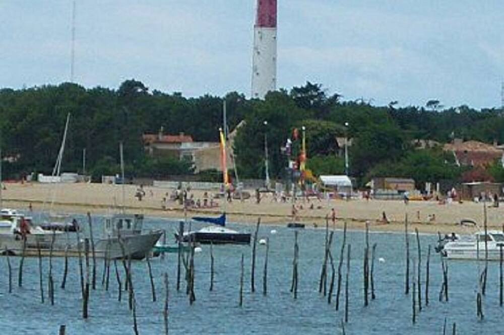 Photo of Others in Le Canon