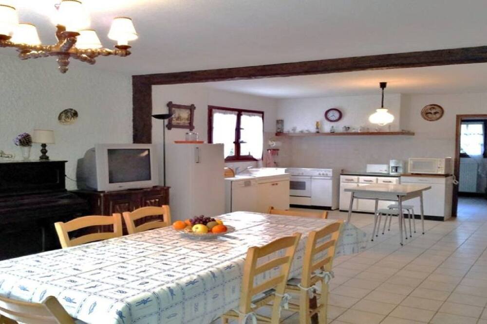 Photo of Kitchen in Le Canon