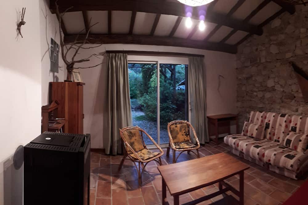 Photo of Livingroom in Plaisians