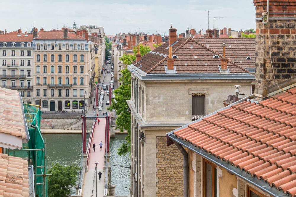 Photo of Patio Balcony in Old Lyon