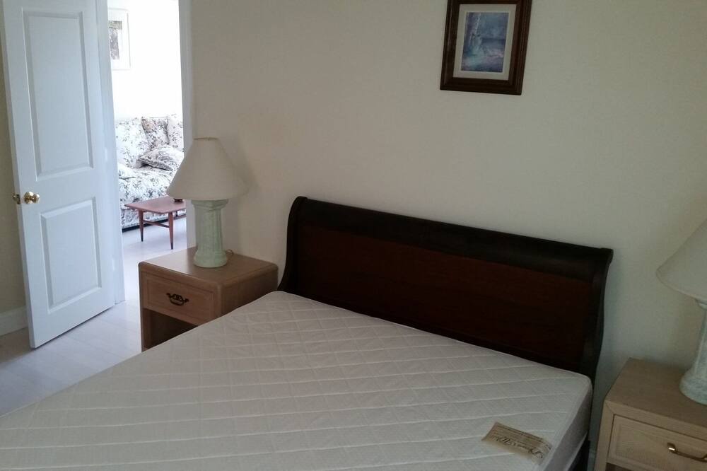 Photo of Bedroom in West Hyannisport