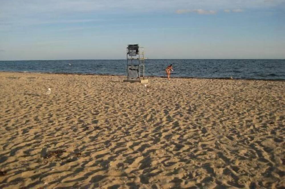 Photo of Others in West Hyannisport
