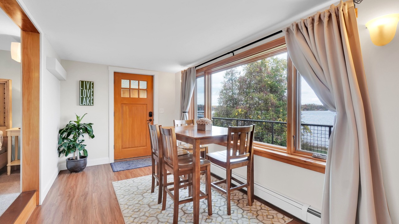 Photo of Others in Malletts Bay