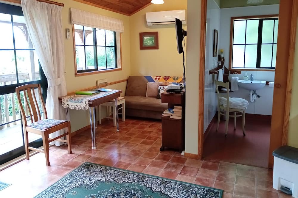 Photo of Livingroom in Paeroa