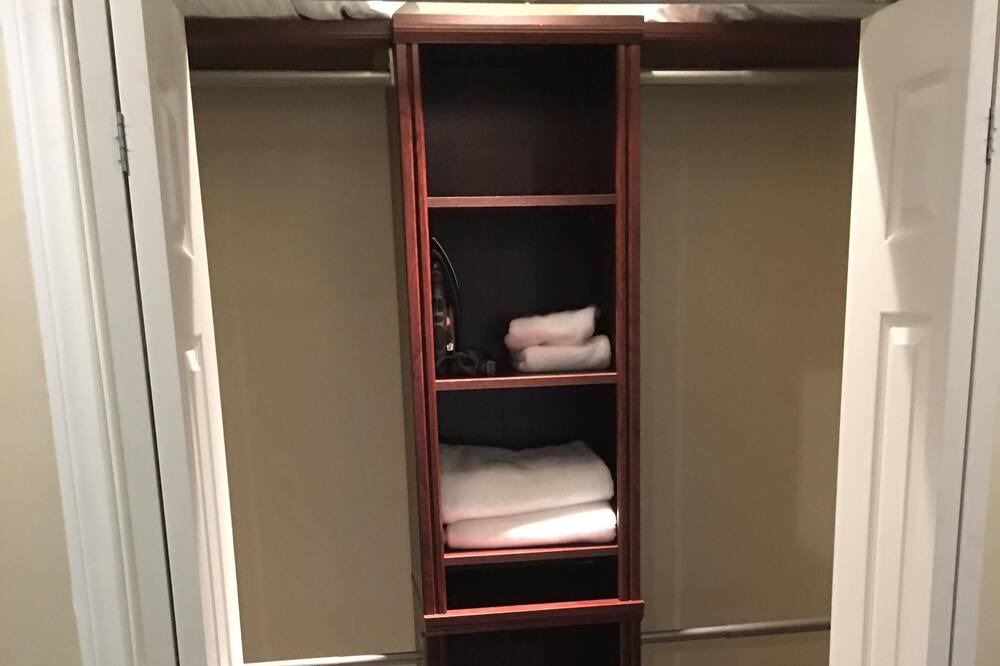 Photo of Bedroom in Lakewood Village