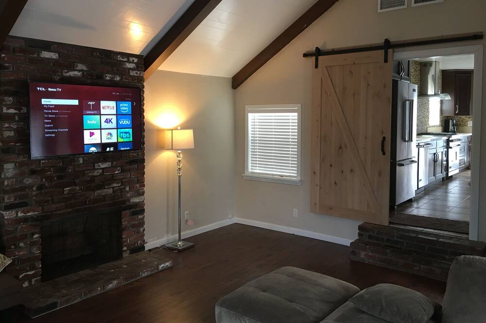 Photo of Bedroom in Lakewood Village