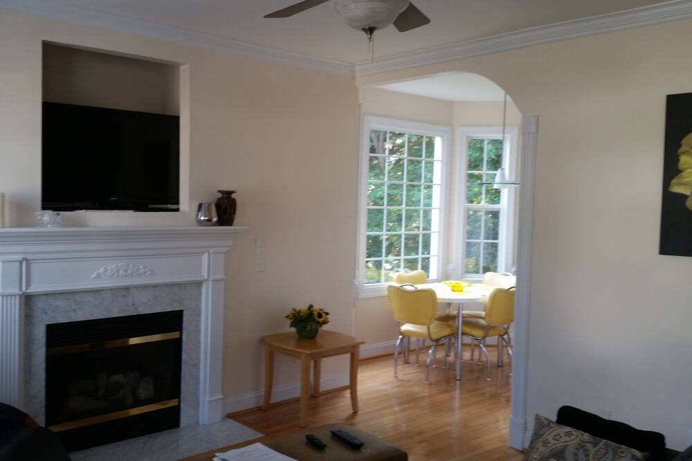 Photo of Livingroom in Fuquay-Varina
